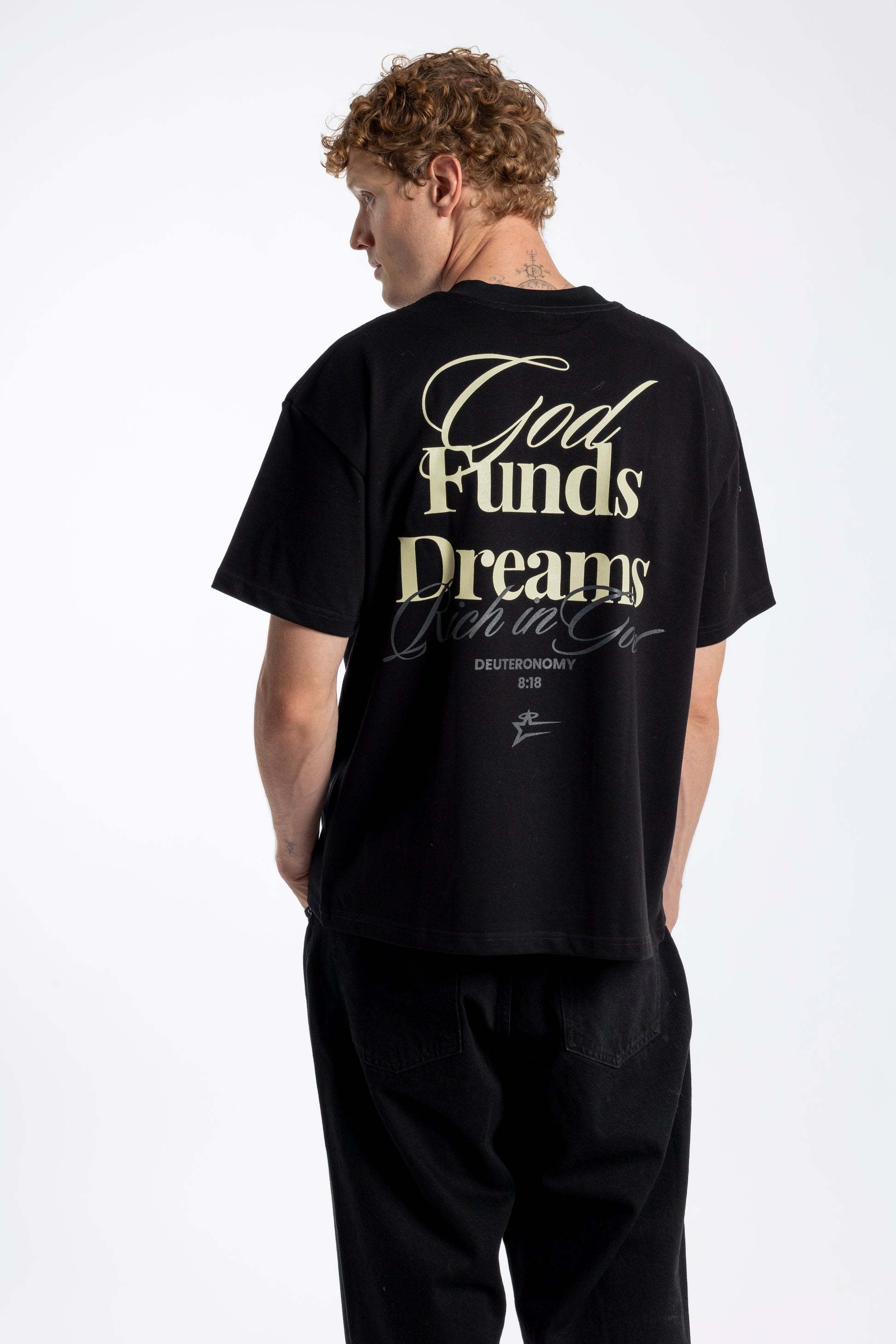 Dios Financia Sueños "God Funds Dreams"