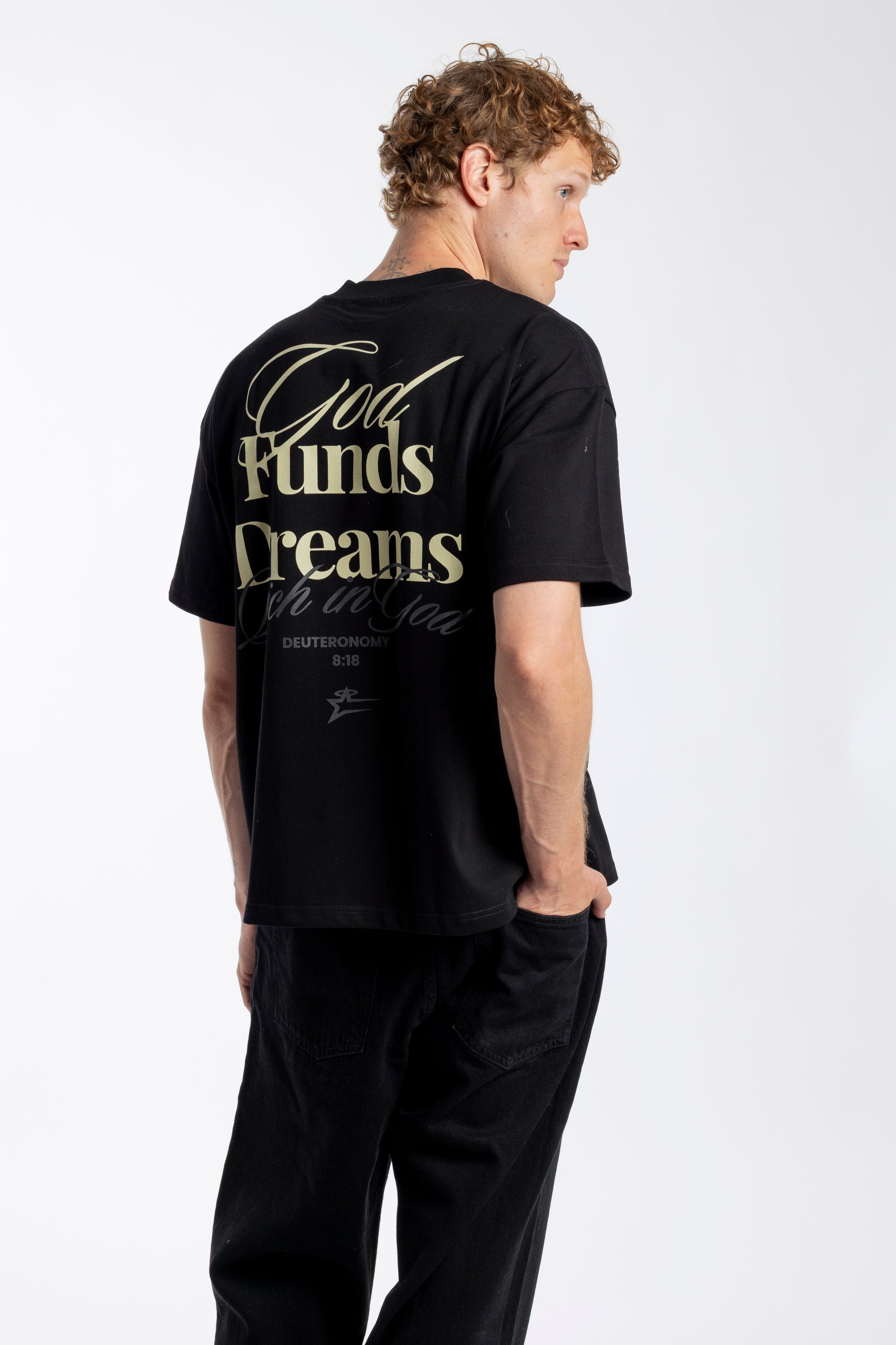Dios Financia Sueños "God Funds Dreams"